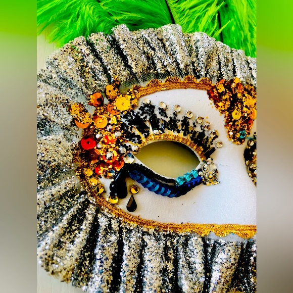 Beaded eye mask grn ostrich feathers Carnevale Masquerade Mardi Gras Halloween - Picture 5 of 16